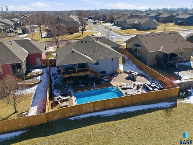 8109 S Brett Ave Avenue, Sioux Falls, SD 57108