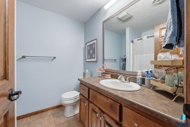 8109 S Brett Ave Avenue, Sioux Falls, SD 57108