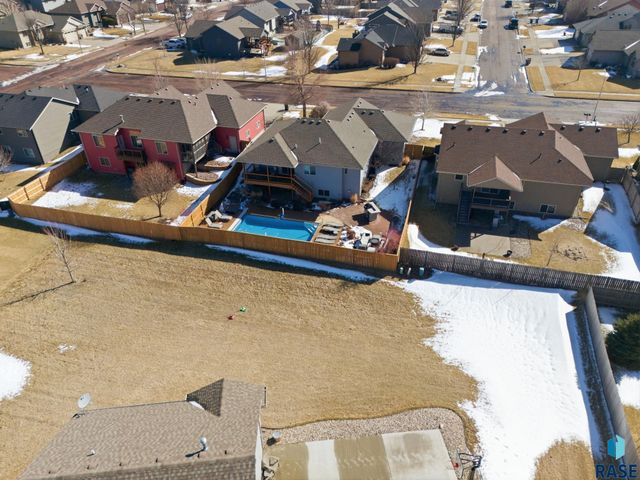 8109 S Brett Ave Avenue, Sioux Falls, SD 57108