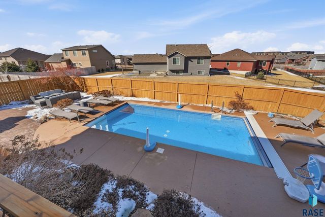 8109 S Brett Ave Avenue, Sioux Falls, SD 57108