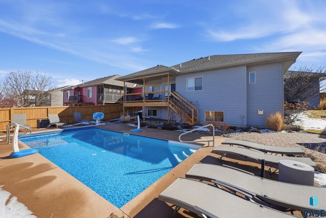 8109 S Brett Ave Avenue, Sioux Falls, SD 57108