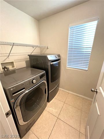 8154 Sandy Slope Court, Las Vegas, NV 89113