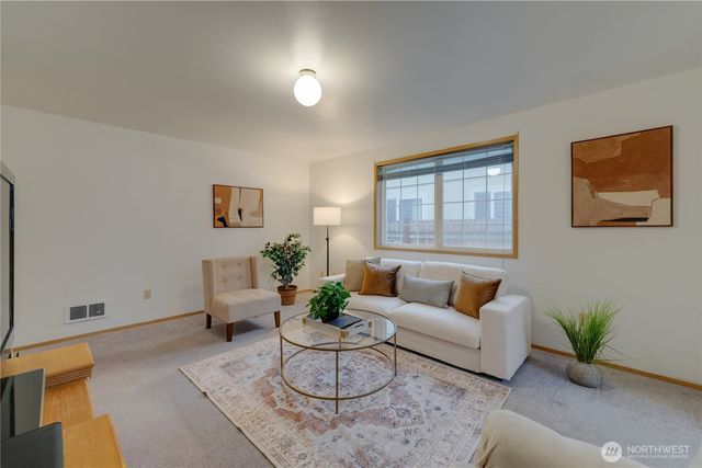 512 Walnut Avenue, Sultan, WA 98294