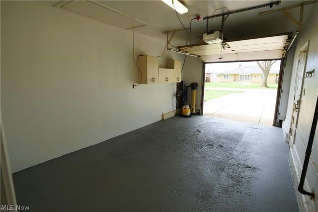 6751 Oakwood Road, Parma Heights, OH 44130