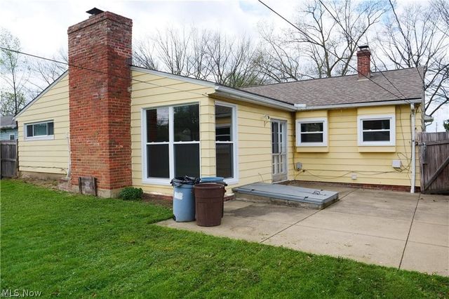 6751 Oakwood Road, Parma Heights, OH 44130