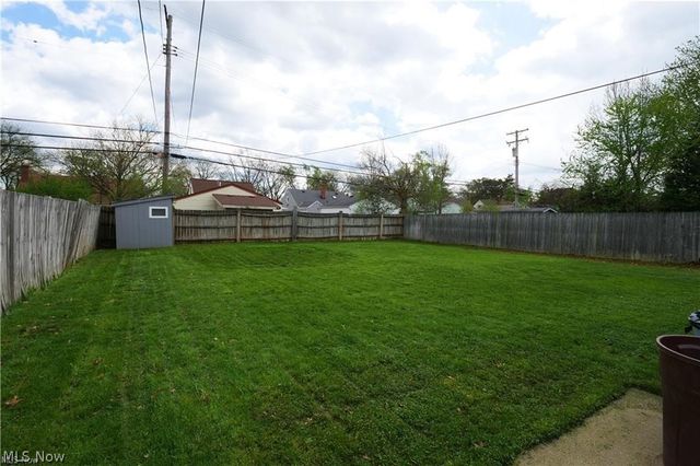 6751 Oakwood Road, Parma Heights, OH 44130
