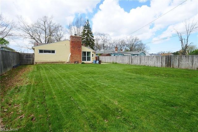 6751 Oakwood Road, Parma Heights, OH 44130