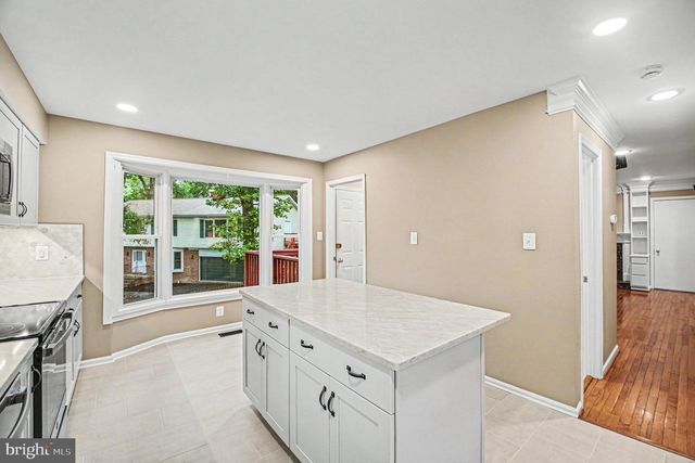 16200 EDGEWOOD DR, Dumfries, VA 22025