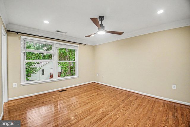 16200 EDGEWOOD DR, Dumfries, VA 22025