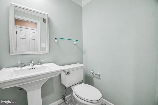 16200 EDGEWOOD DR, Dumfries, VA 22025