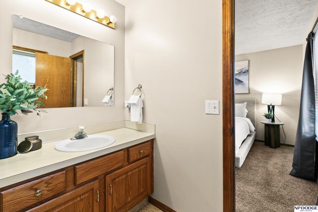 2705 Alberta Avenue, Bellevue, NE 68147