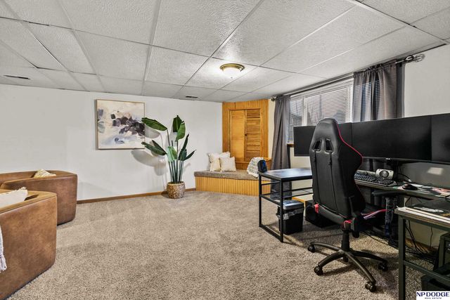 2705 Alberta Avenue, Bellevue, NE 68147