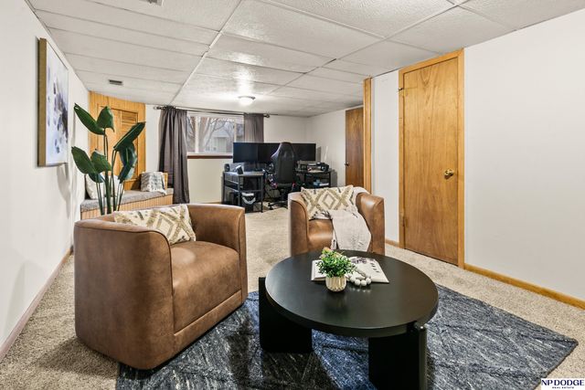 2705 Alberta Avenue, Bellevue, NE 68147