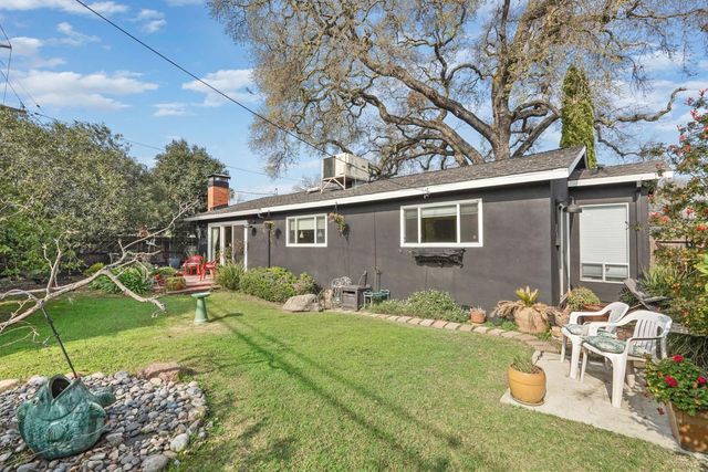 616 Morada Ln, Stockton, CA 95210