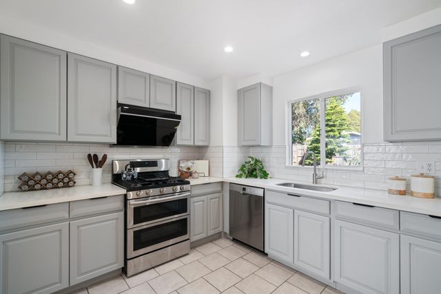 1468 Monterey St, Richmond, CA 94804