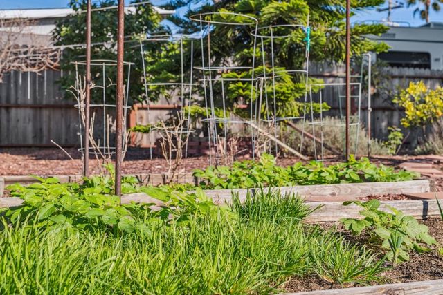 1468 Monterey St, Richmond, CA 94804