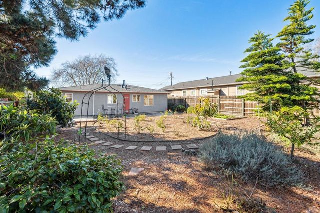 1468 Monterey St, Richmond, CA 94804