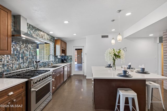 1602 N Painted Hills Road, Tucson, AZ 85745