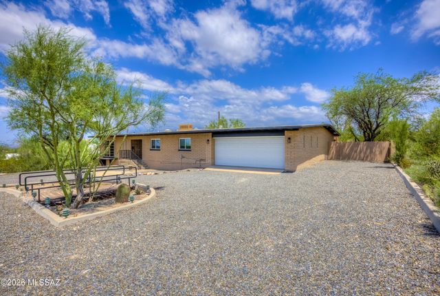1602 N Painted Hills Road, Tucson, AZ 85745