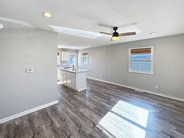 2031 N Fairmount Street, Davenport, IA 52804