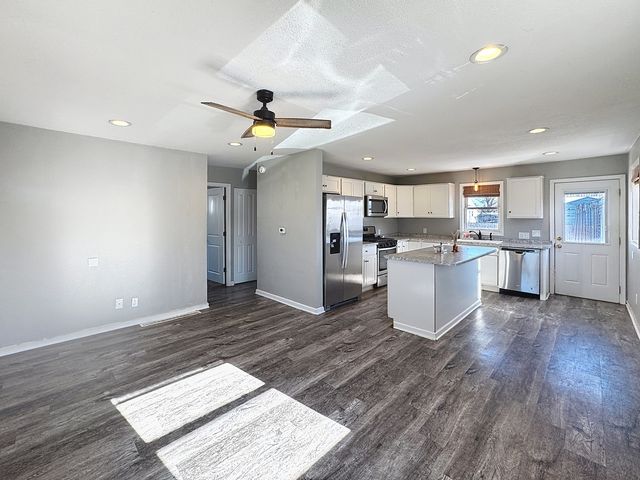 2031 N Fairmount Street, Davenport, IA 52804