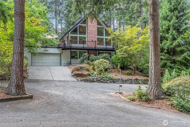 16716 2nd Street E, Lake Tapps, WA 98391