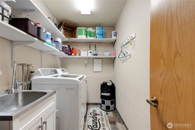 16716 2nd Street E, Lake Tapps, WA 98391