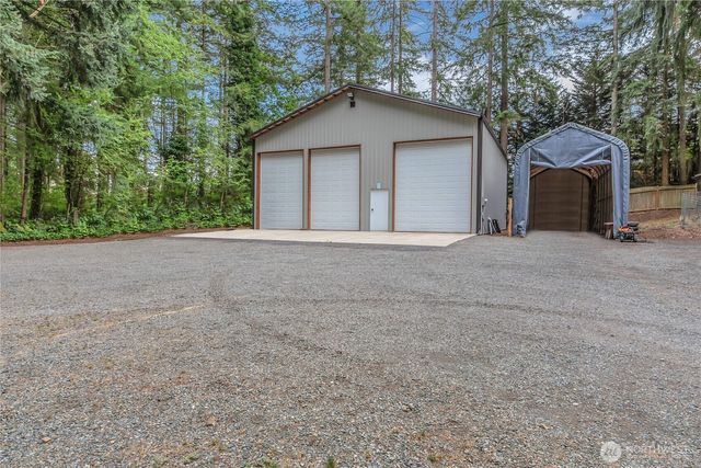 16716 2nd Street E, Lake Tapps, WA 98391