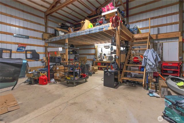 16716 2nd Street E, Lake Tapps, WA 98391