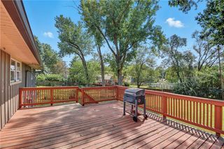 415 Fairlane Street, Lansing, KS 66043