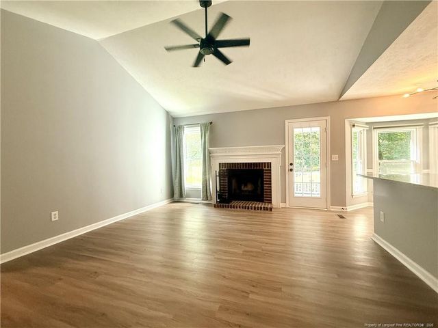 6720 St Julian Way, Fayetteville, NC 28314