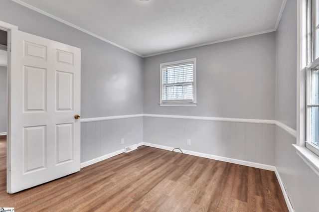 107 River Road Circle, Piedmont, SC 29673