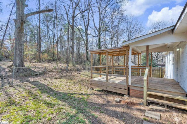 107 River Road Circle, Piedmont, SC 29673