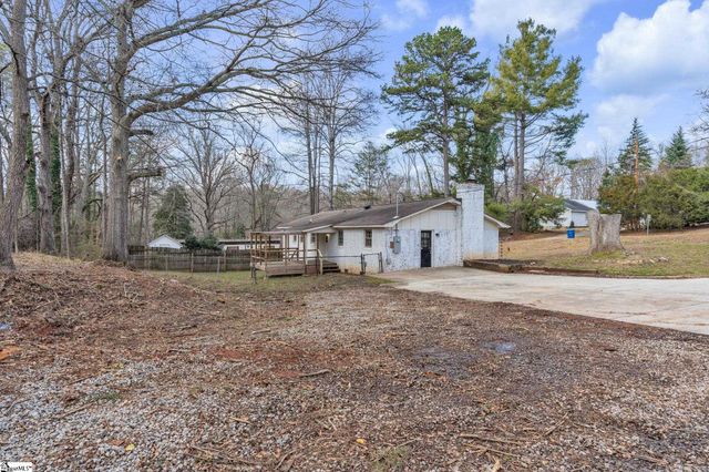 107 River Road Circle, Piedmont, SC 29673