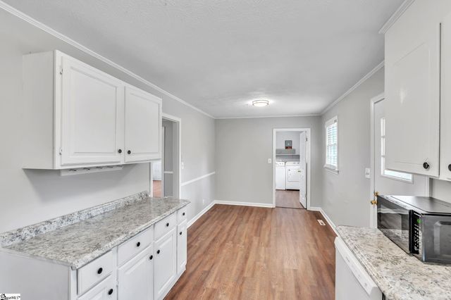 107 River Road Circle, Piedmont, SC 29673