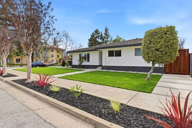 700 Eschenburg Drive, Gilroy, CA 95020