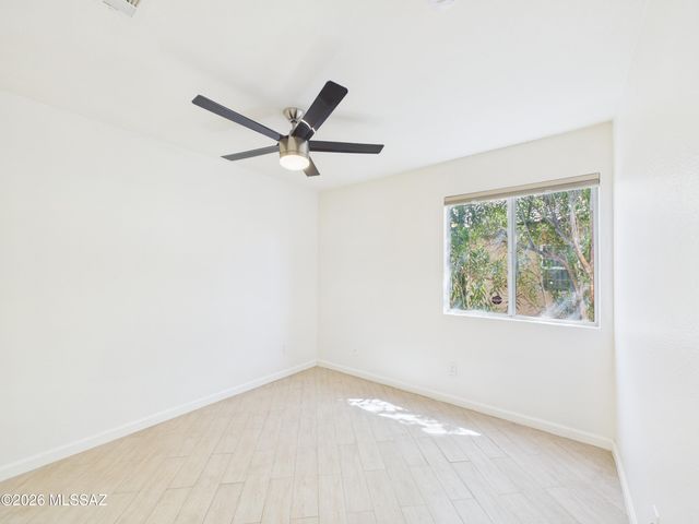 2136 W Frostwood Lane, Tucson, AZ 85745