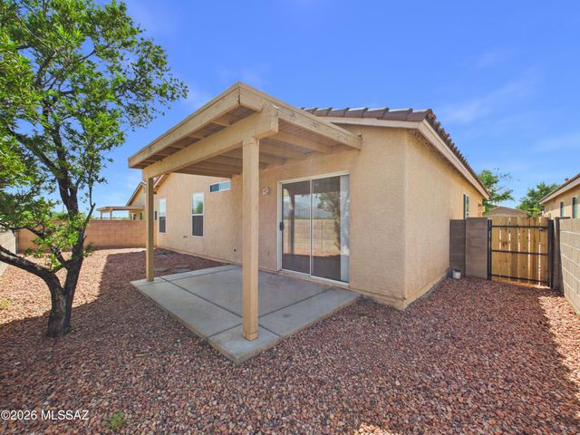 2136 W Frostwood Lane, Tucson, AZ 85745