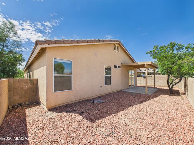 2136 W Frostwood Lane, Tucson, AZ 85745