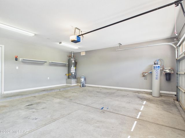 2136 W Frostwood Lane, Tucson, AZ 85745