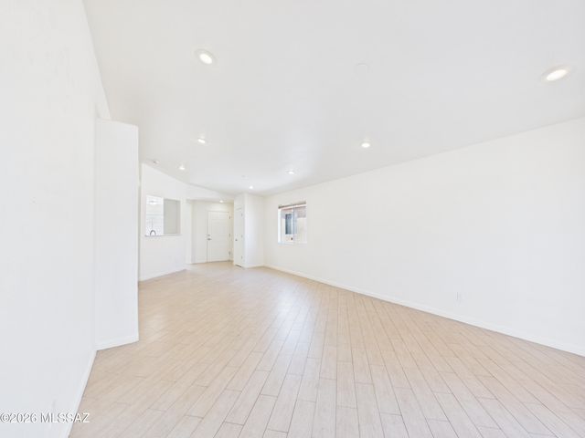 2136 W Frostwood Lane, Tucson, AZ 85745