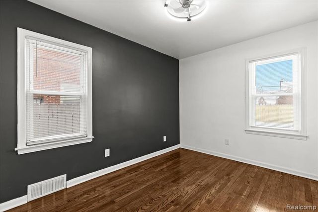 16866 Harlow, Detroit, MI 48235