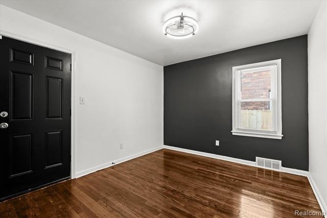 16866 Harlow, Detroit, MI 48235