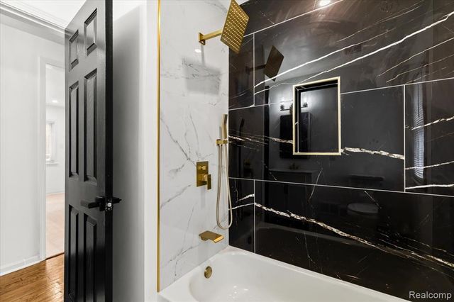 16866 Harlow, Detroit, MI 48235