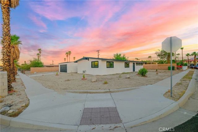 717 W Gateway, Palm Springs, CA 92262