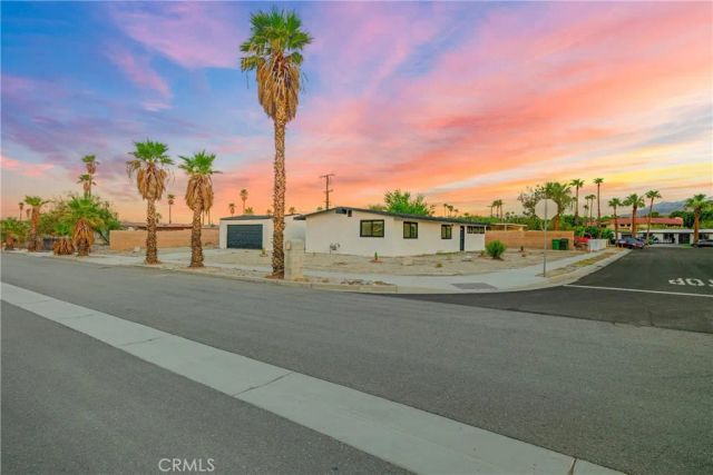 717 W Gateway, Palm Springs, CA 92262