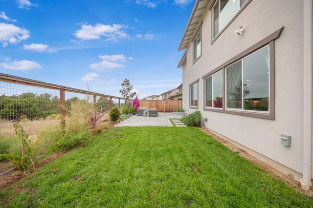 7101 Hakkan Drive, Gilroy, CA 95020