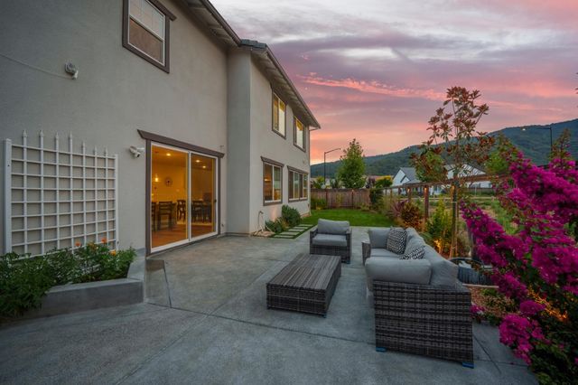 7101 Hakkan Drive, Gilroy, CA 95020