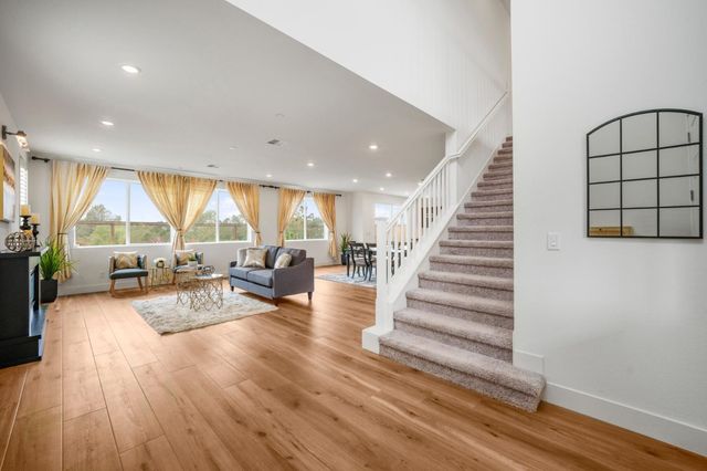 7101 Hakkan Drive, Gilroy, CA 95020