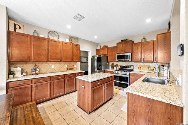 12411 Stillwater, San Antonio, TX 78254